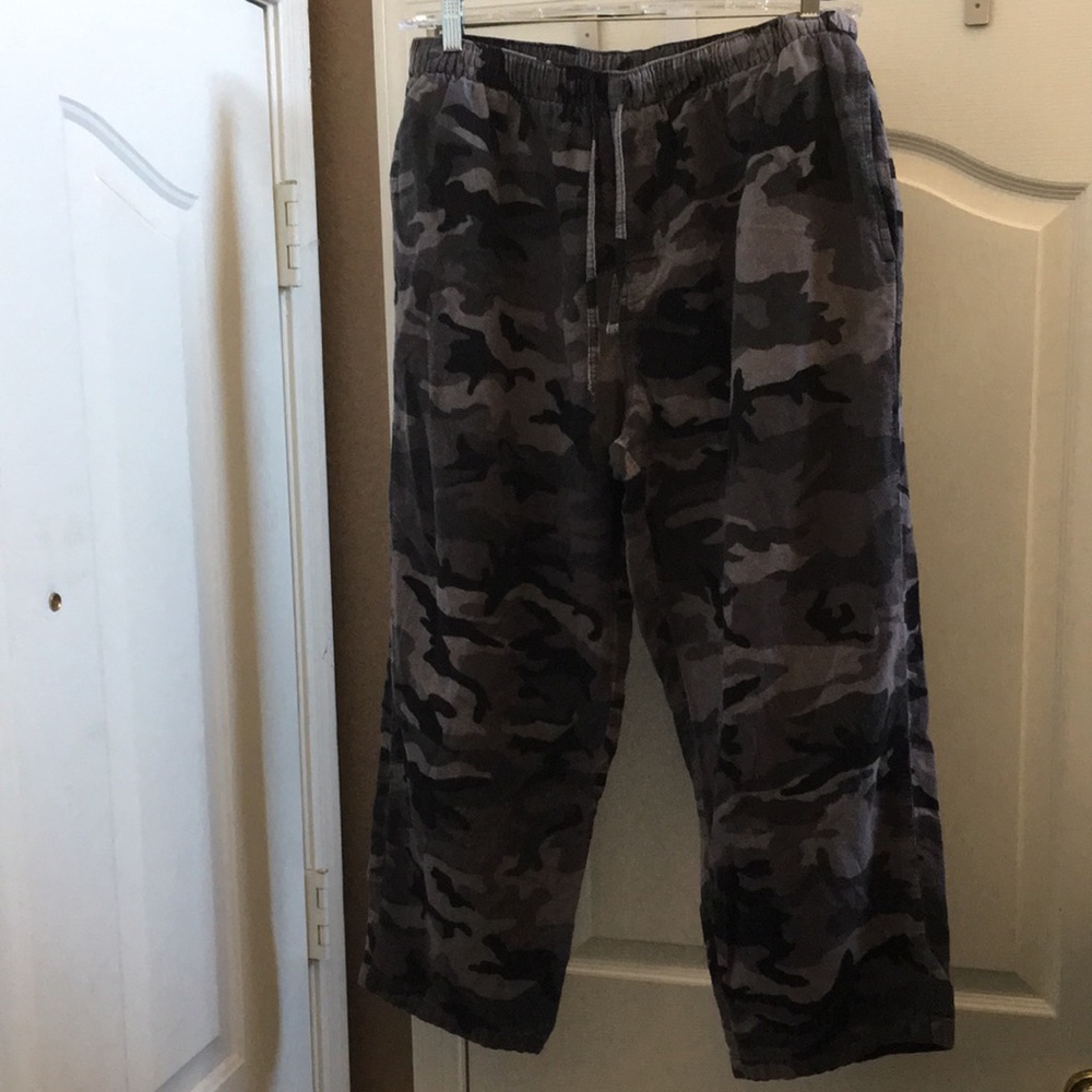 FINAL MARKDOWN Men’s joe boxer sleep slacks (XL)